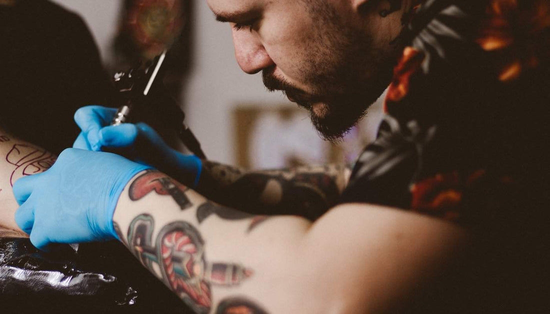 "Trusting Tattoo Artists: 5 Essential Qualities for a Memorable Tattoo Experience"